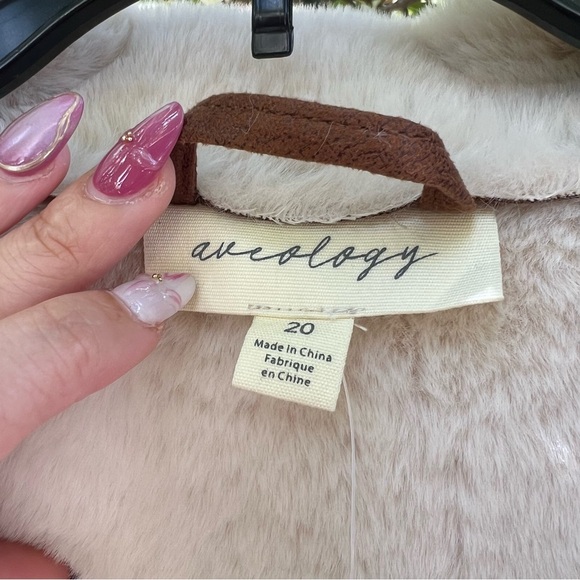 Faux shearling jacket - Picture 3 of 8